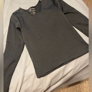 Black slightly cropped shirt